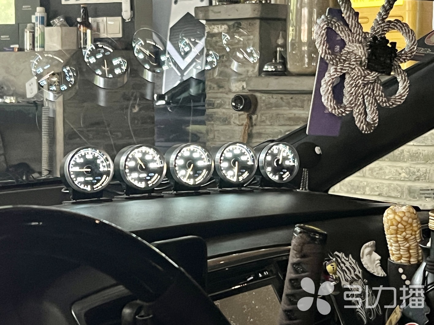 速度和姿态,速度与姿态