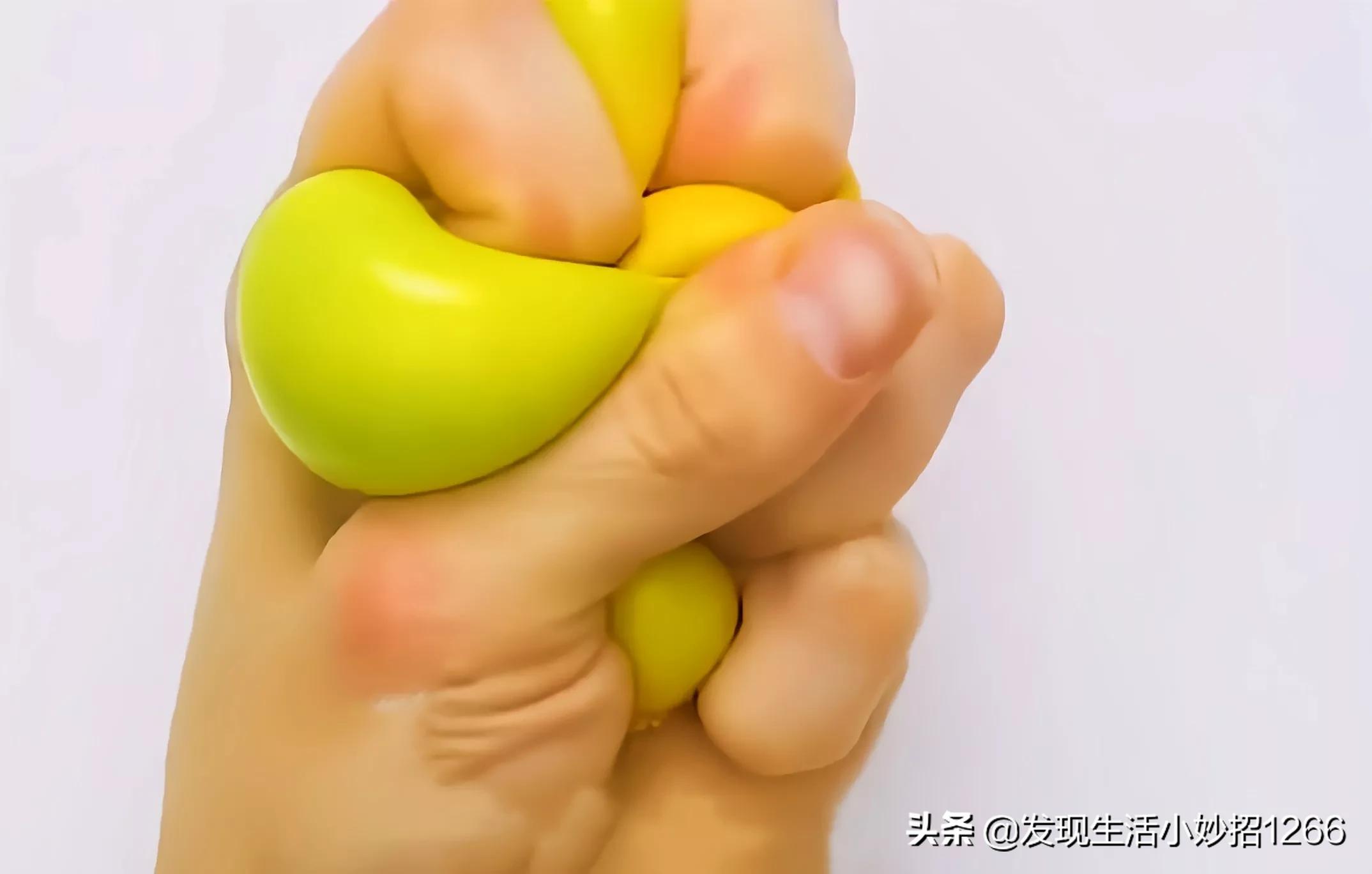 生活小妙招拖地拖不干净,发现更多有趣拖地小技巧