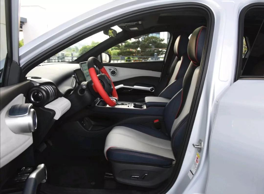 轿车跟suv如何抉择,购车suv好还是轿车好