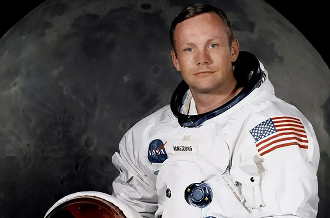 月球背面的飞船和外星人,玉兔二号发现月球背面有外星人吗