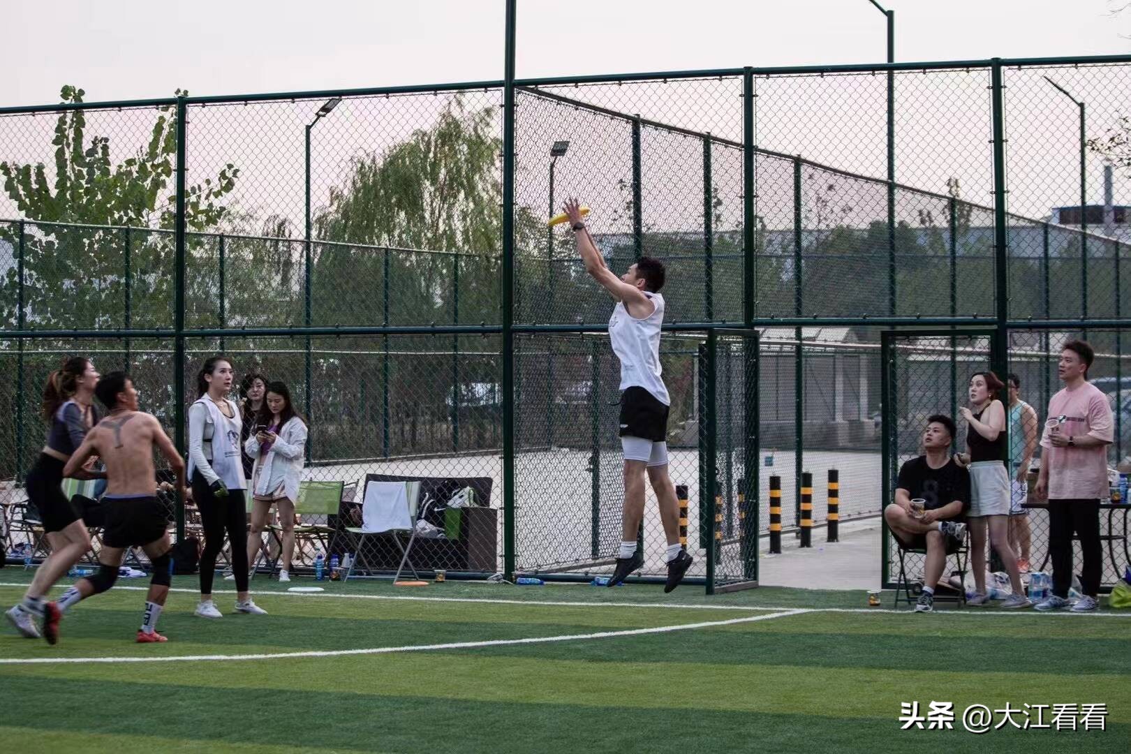 一项飞起来的运动,让我们展示一下这项运动的精髓