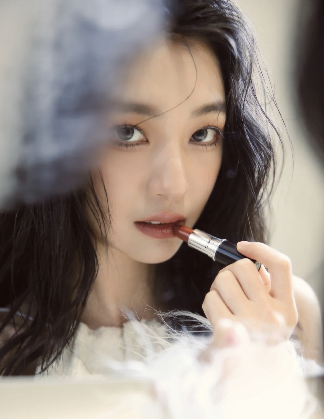 适合女人素颜出门时涂的几款口红,适合40岁素颜涂的口红色号