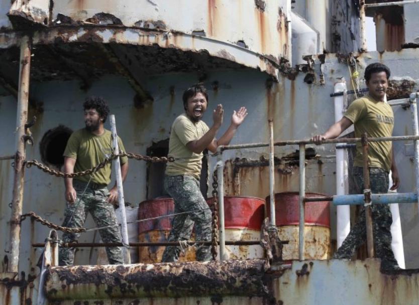 菲律宾南海挑衅，后果严重，马科斯下了三招臭棋，结果全落空！