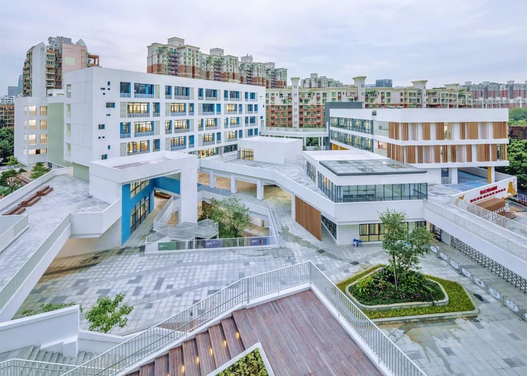 绝对的王炸！劲爆！深圳中学落户梅林，签约梅园小学+梅香学校