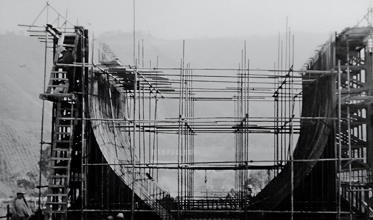 胡说八道，篡改历史？港媒称：英国殖民时造的供水系统令香港繁荣