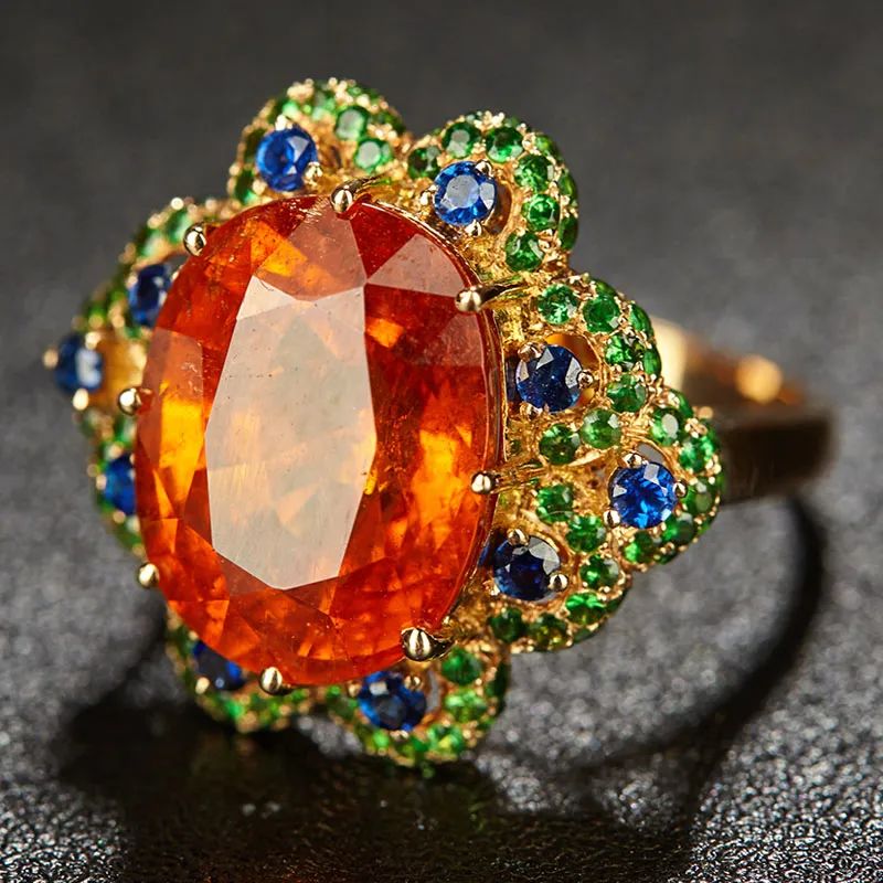 高端宝石级的石榴石,石榴石明星