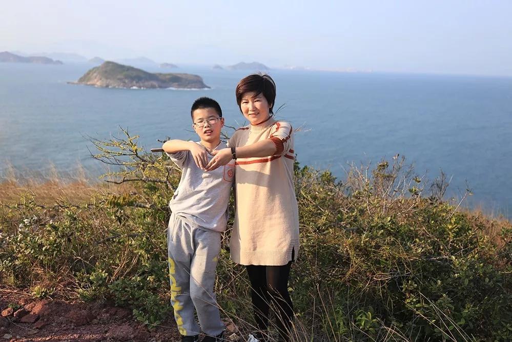 17岁叛逆期男孩离家出走怎么教育,15岁孩子辍学叛逆期教育方法