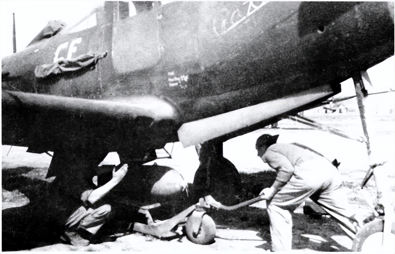 俄罗斯战机眼镜蛇机动,f22战斗机眼镜蛇