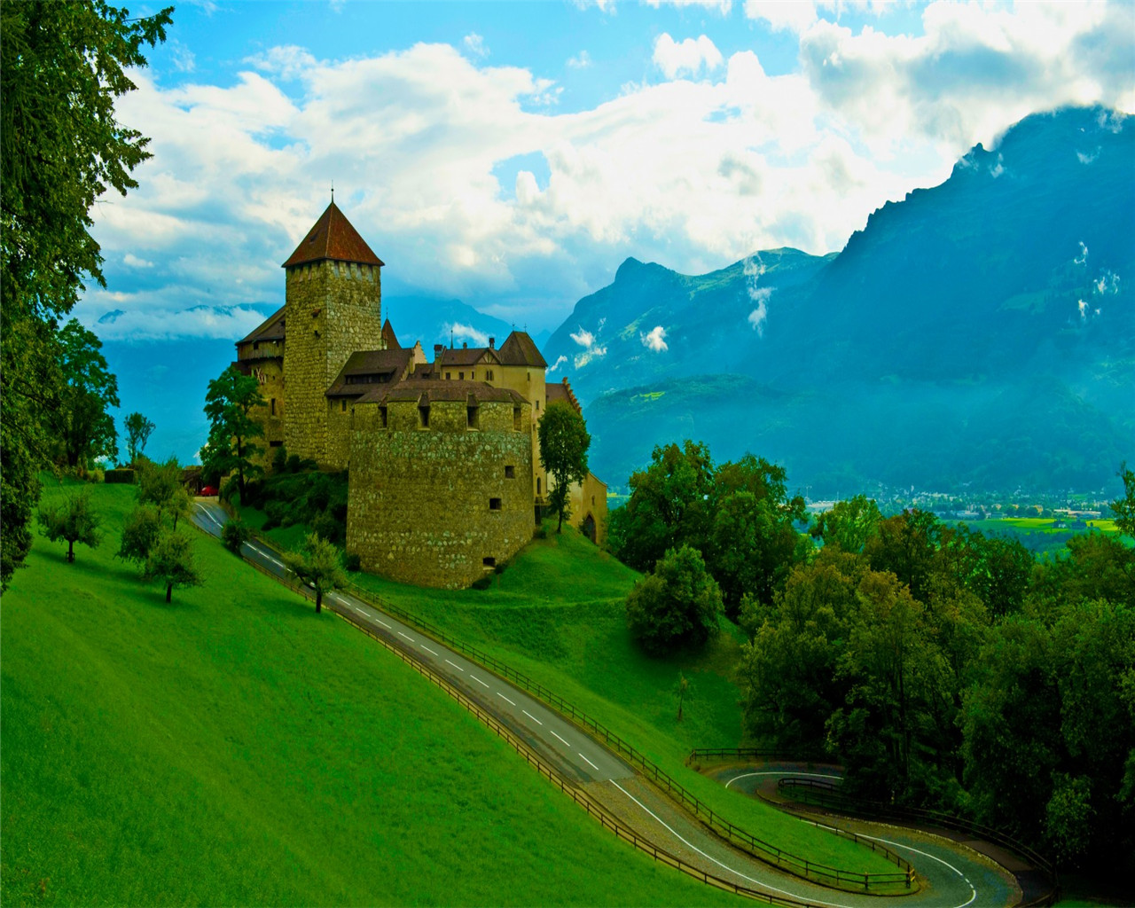 50张顶级绿色绝美壁纸,100张惊艳全屏壁纸风景