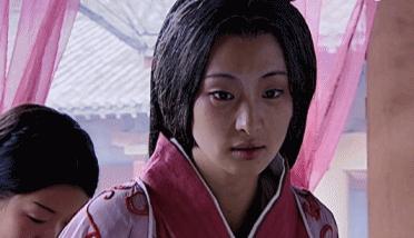 蔡少芬和周迅演的是同一个人吗,蔡少芬和周迅谁咖位比较大