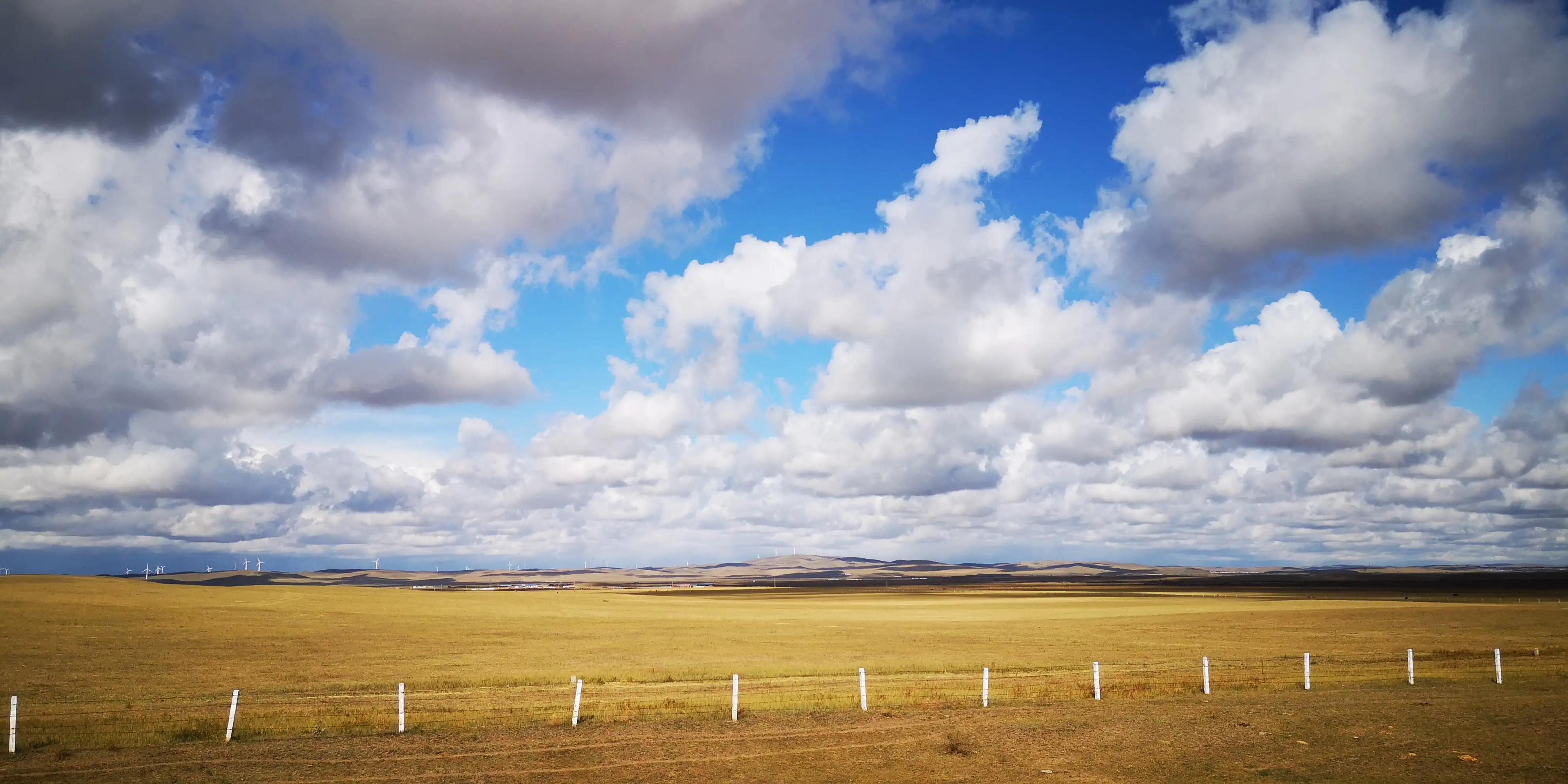 贡格尔草原好还是乌兰布统草原好,如诗如画的风景乌兰布统大草原
