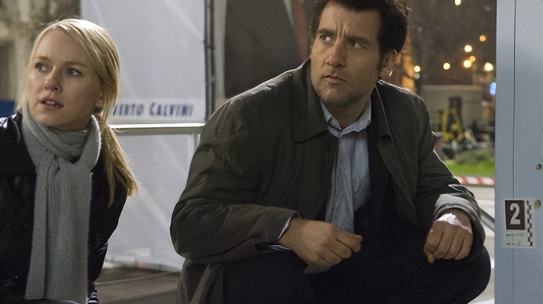 阿明·斯塔尔在《跨国银行》中的演绎，揭露了银行家普遍的心理