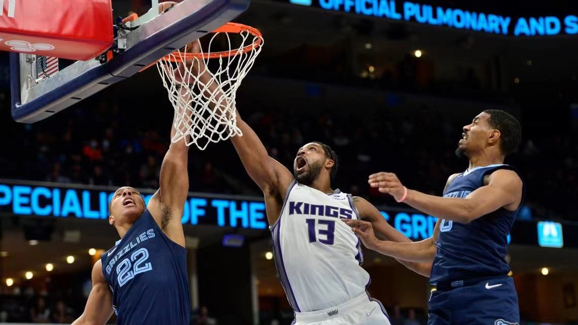 卡戴珊怎么被汤普森征服的,汤普森和卡戴珊最新消息