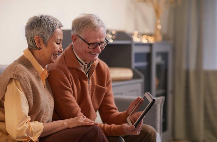 英国的养老制度运作方式,英国养老政策的优势和劣势