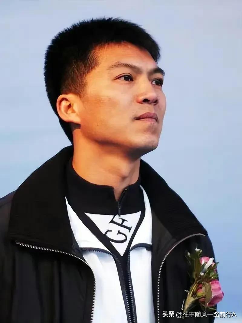 国乒最年轻世界冠军,国乒史上最年轻的世界冠军是谁