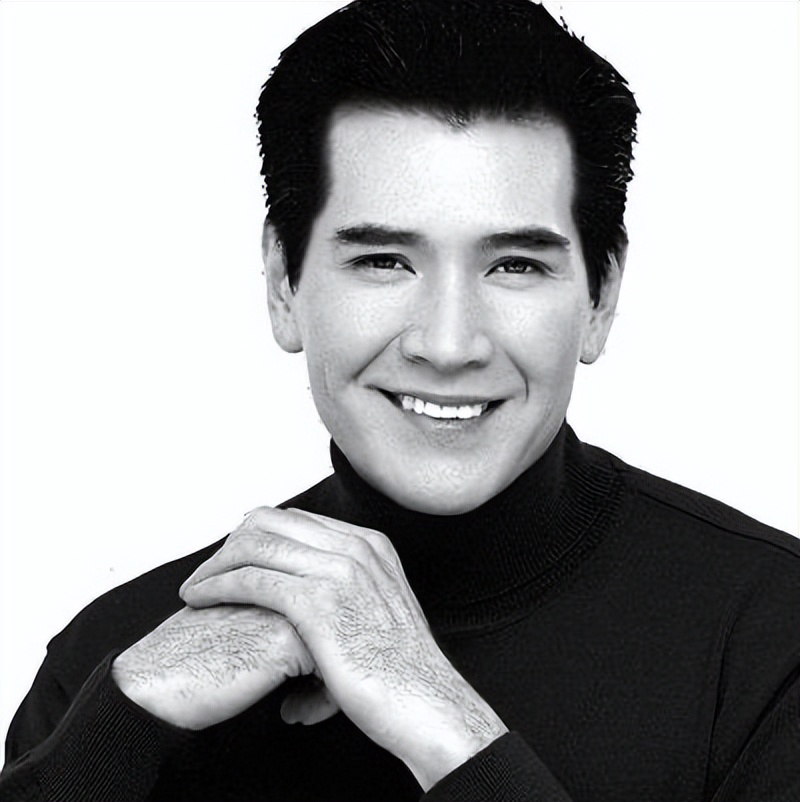 “初代男神”被封杀14年，如今63岁无妻无子，颜值依旧却孤独一生