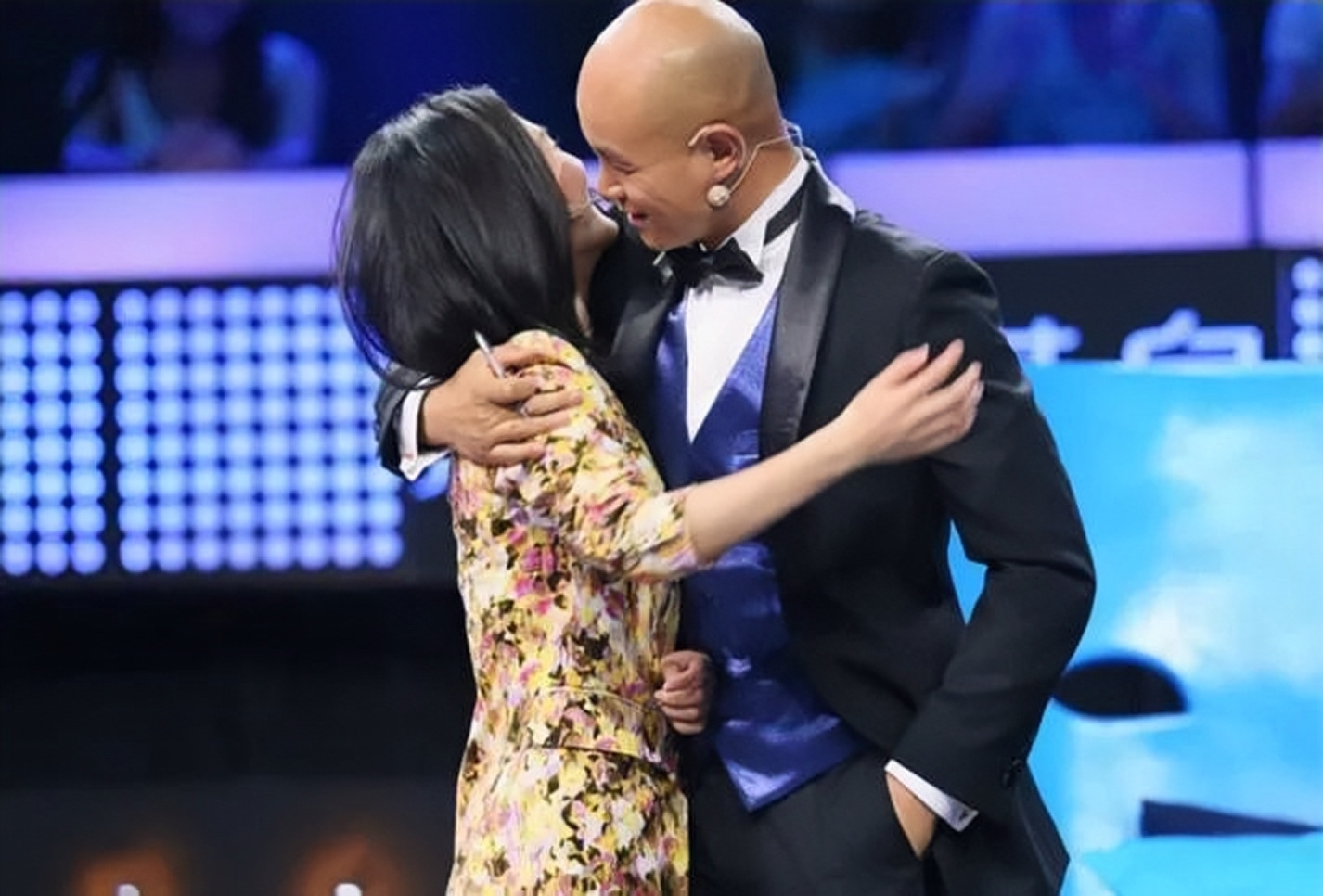 乐嘉和孟非的经历,乐嘉在哪一期非诚勿扰跟孟非吵架