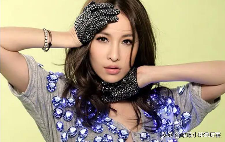 萧亚轩潇洒小姐mtv封神榜演唱会,萧亚轩变脸历史