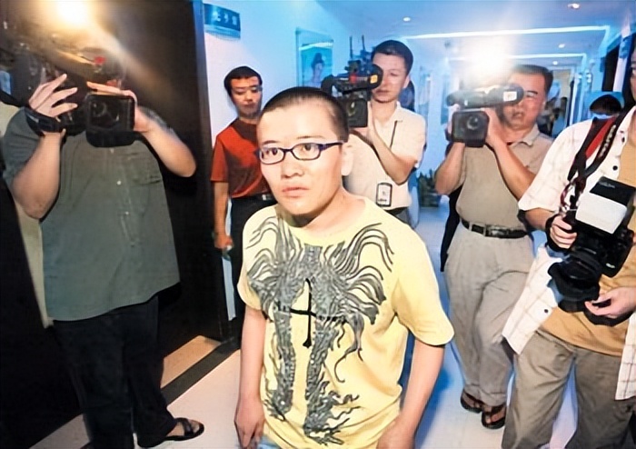 05年宁夏姑娘耿子做“女变男”手术，强行变男人后，现在怎样了？