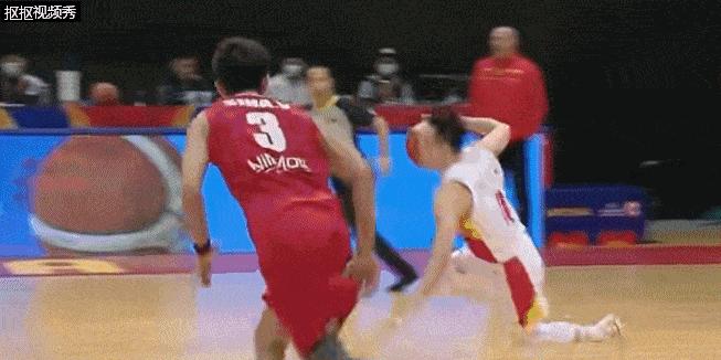 中伊之战最大收获乔帅终找到男篮外线组合说明书