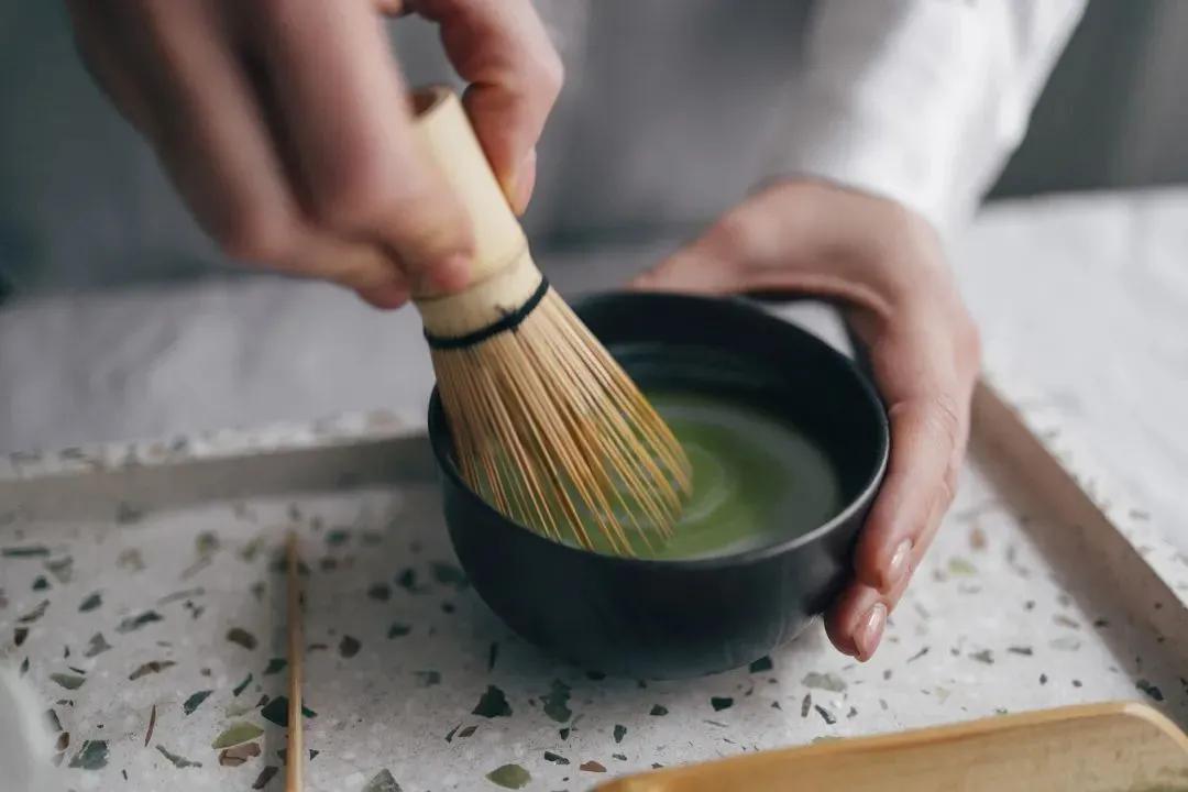 农夫山泉上市后一路凯歌,农夫山泉上市到现在的销量