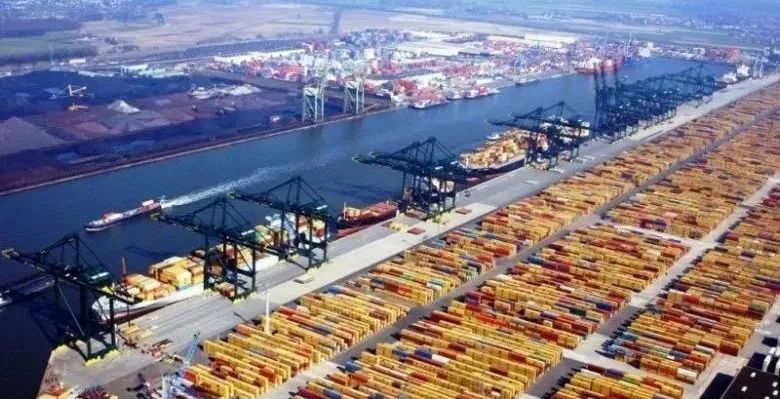 欧线价格翻倍期货翻几倍,欧线期货价格相当于实际运费多少