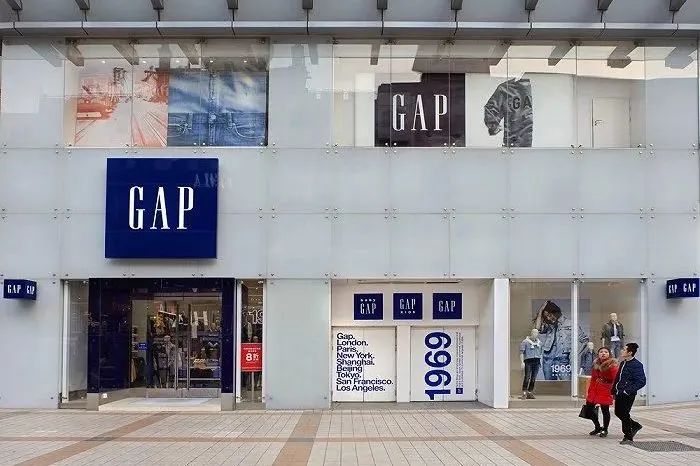 gap多地门店清仓撤店,闭店清仓潮后gap迎来接盘人