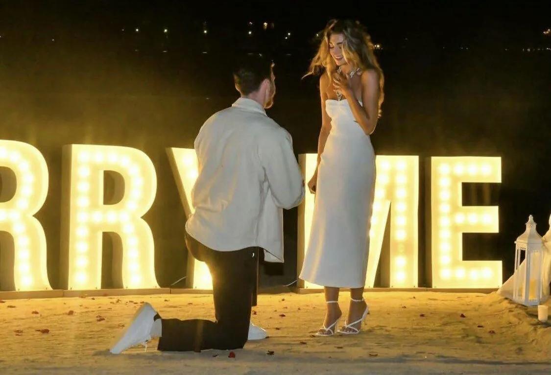 励志！1米96国足归化对象刚升到英超，在欧洲杯进球，现求婚成功