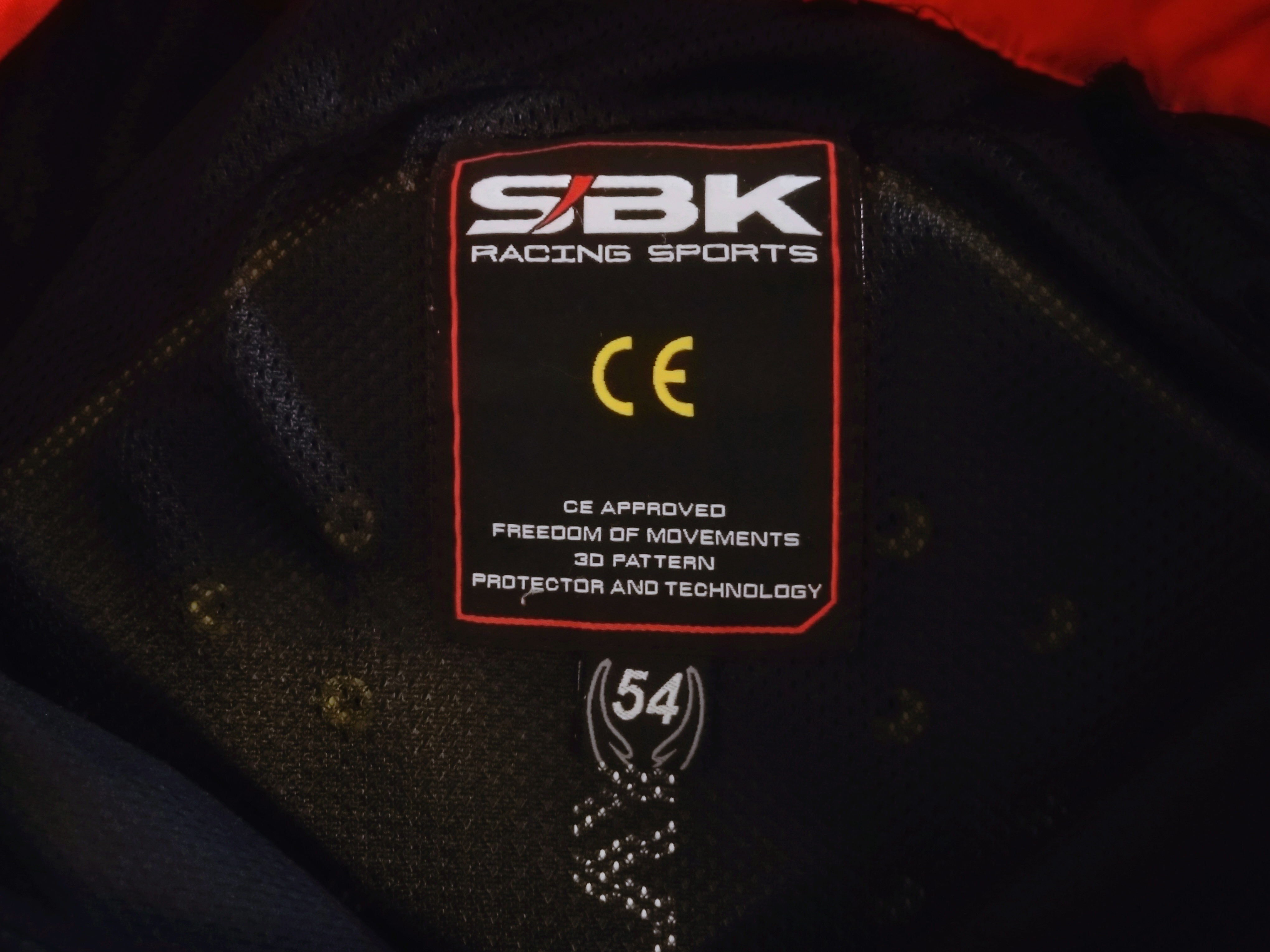 四季都可戴的摩托车头盔怎么选,摩托车头盔装备推荐