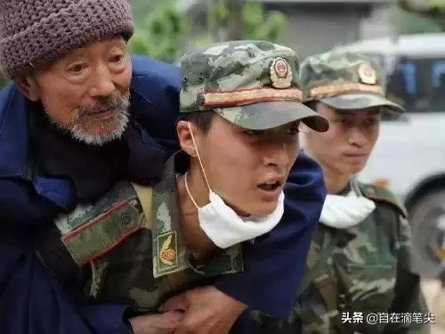 汶川地震15个感人瞬间,汶川地震14周年催人泪目的瞬间