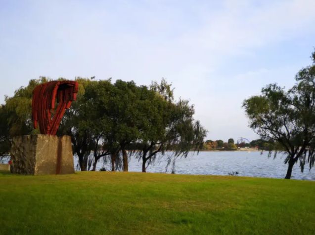 上海景点推荐，上海月湖雕塑公园#低音号语音导游#