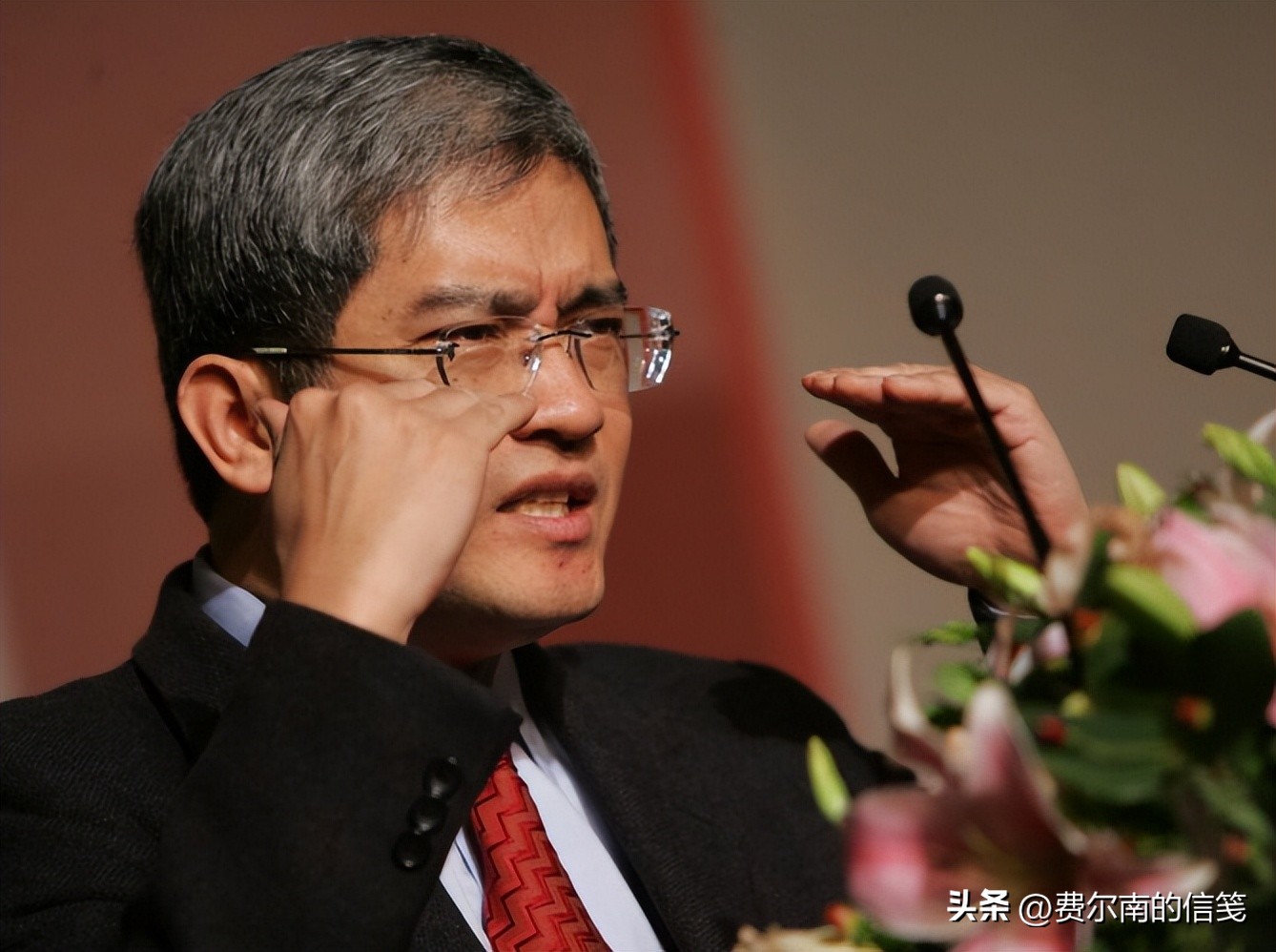 金融核弹头郎咸平,金融郎咸平