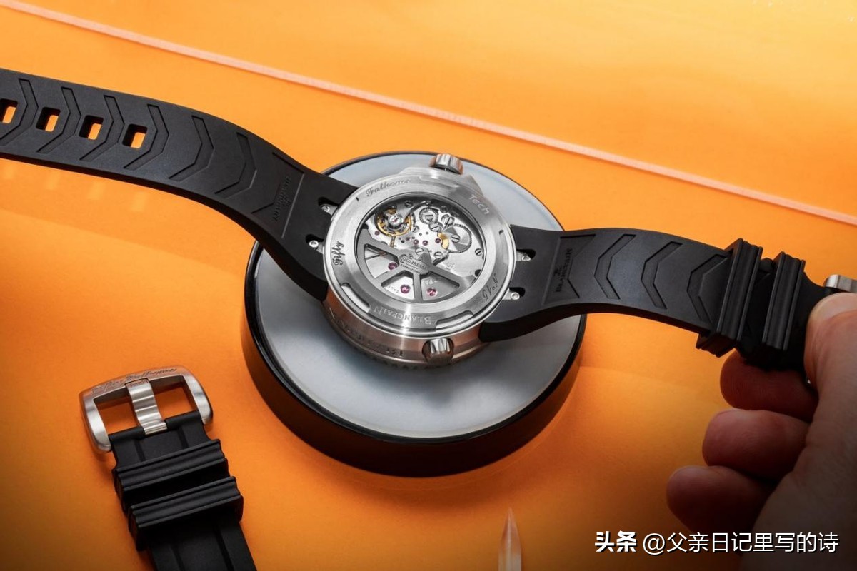 男人手表和手串该怎么佩戴,男人30-40岁适合戴哪款手表