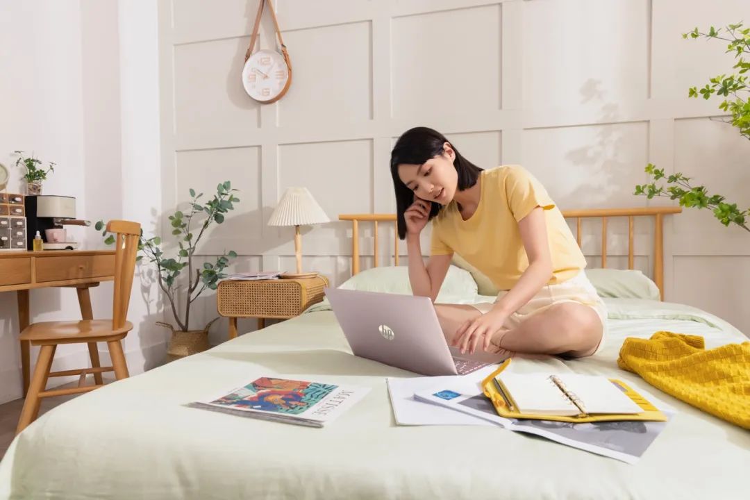 PS、卖衣服、教舞蹈......这届大学生为了搞副业能有多拼？