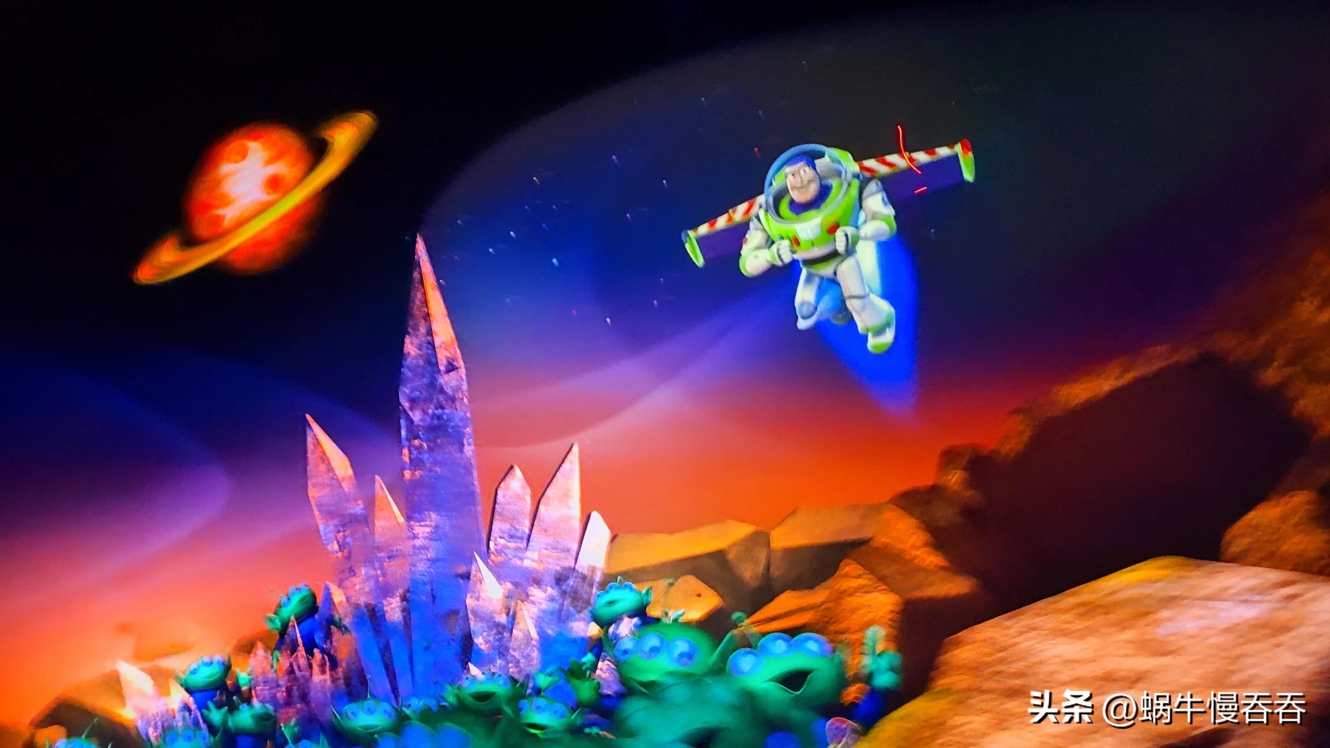 带孩子去迪士尼游玩要不要带板凳,带娃迪士尼有必要玩两天吗