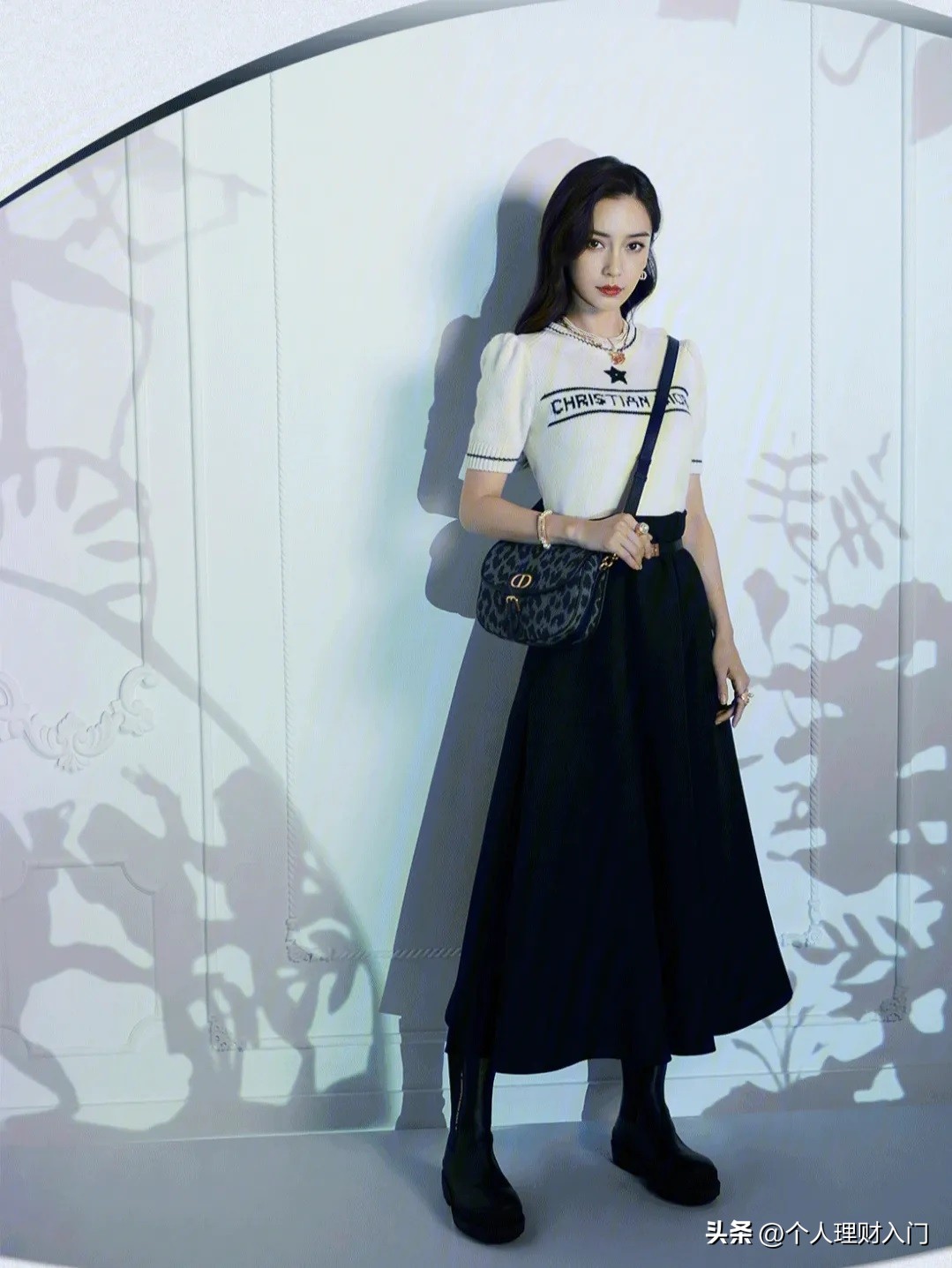 净资产1000万元以上的高净值家庭的女性，喜欢的奢侈品包包。