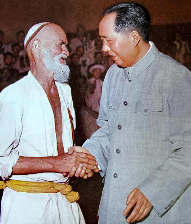 56年老头骑毛驴去北京，被当地干部拦下，毛主席：送他10米条绒布