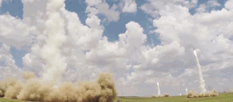 一枚导弹打下2架敌机,导弹精准狙杀将军