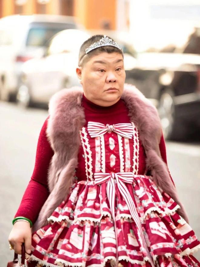 上海安福路洛丽塔小公主采访,上海安福路小公主有多少条裙子