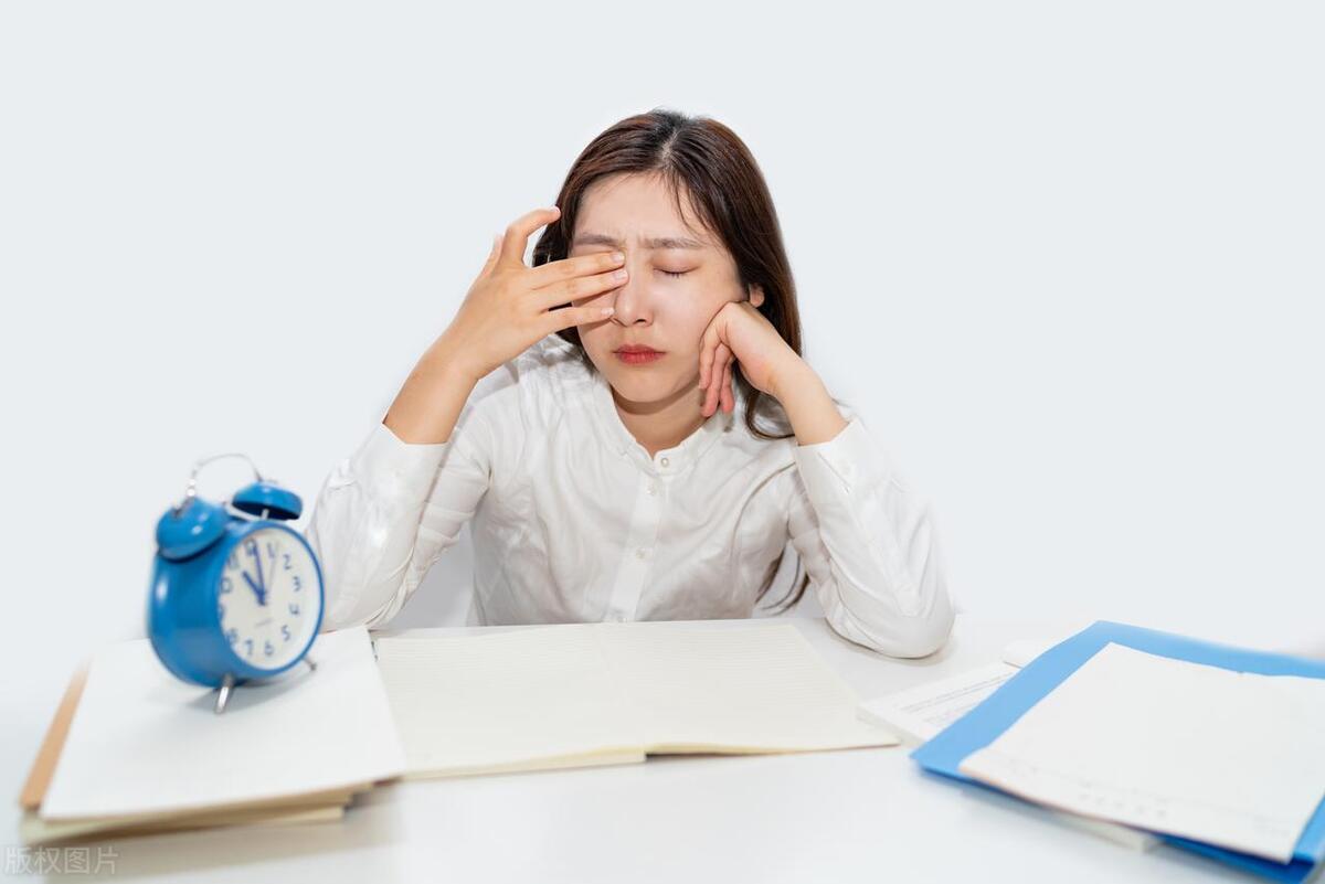 眼睛痒用什么眼药水治疗断根,眼睛痒怎么治能用盐水洗吗