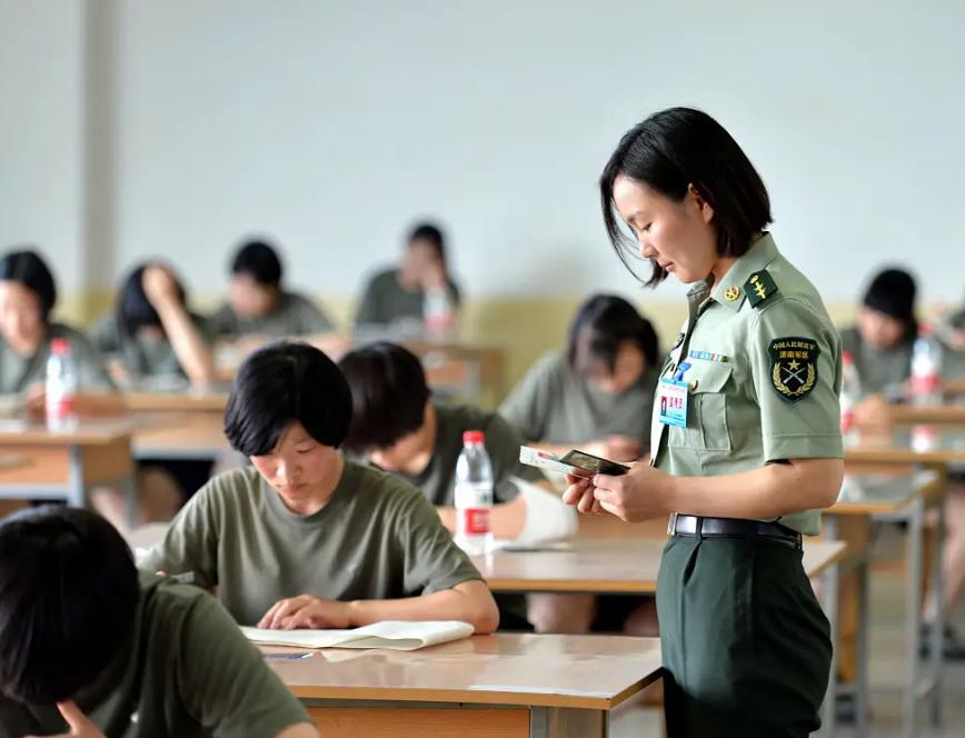 考军队文职一点都不懂的说说,军队文职真值得考嘛