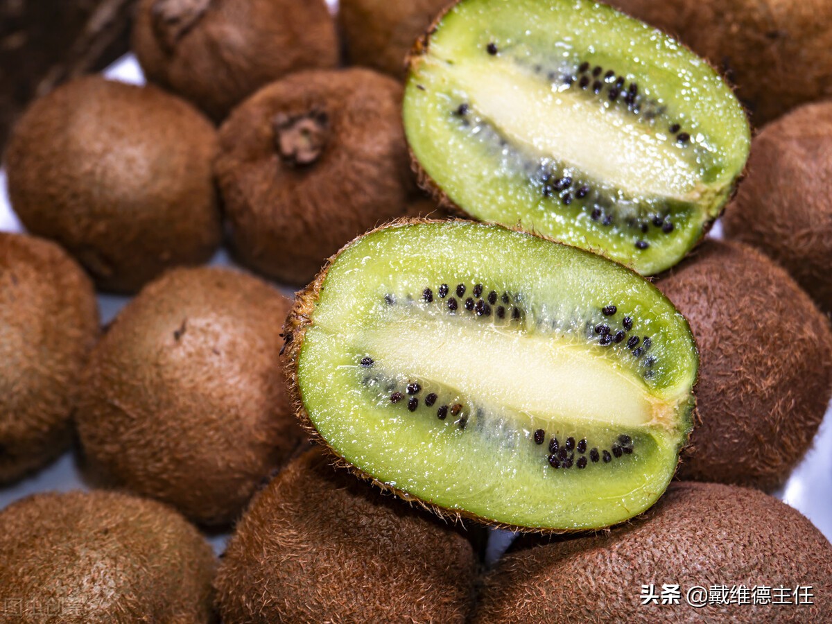 甲状腺结节喝中药可以吃香菇吗,甲状腺结节能吃香菇平菇菜吗