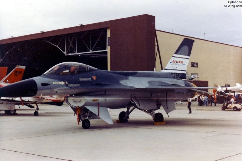 洛克希德f-16战斗机,蝰蛇的秘密f16