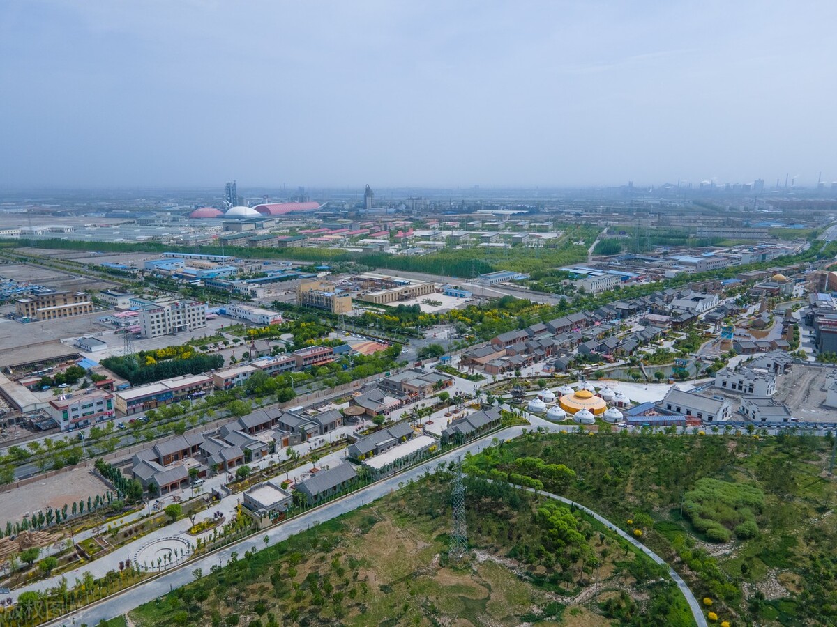 所有人都生活在异乡,异乡人想念自己的故乡