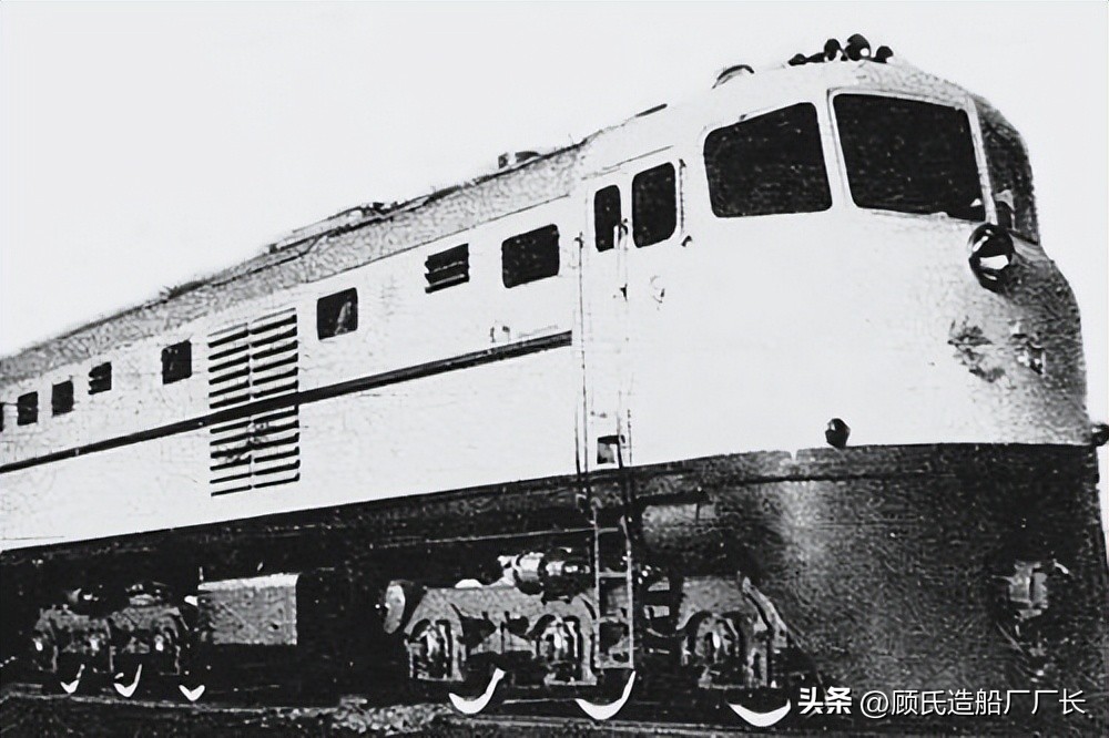 神舟卫星飞天,东方红一号卫星在太空飞行视频