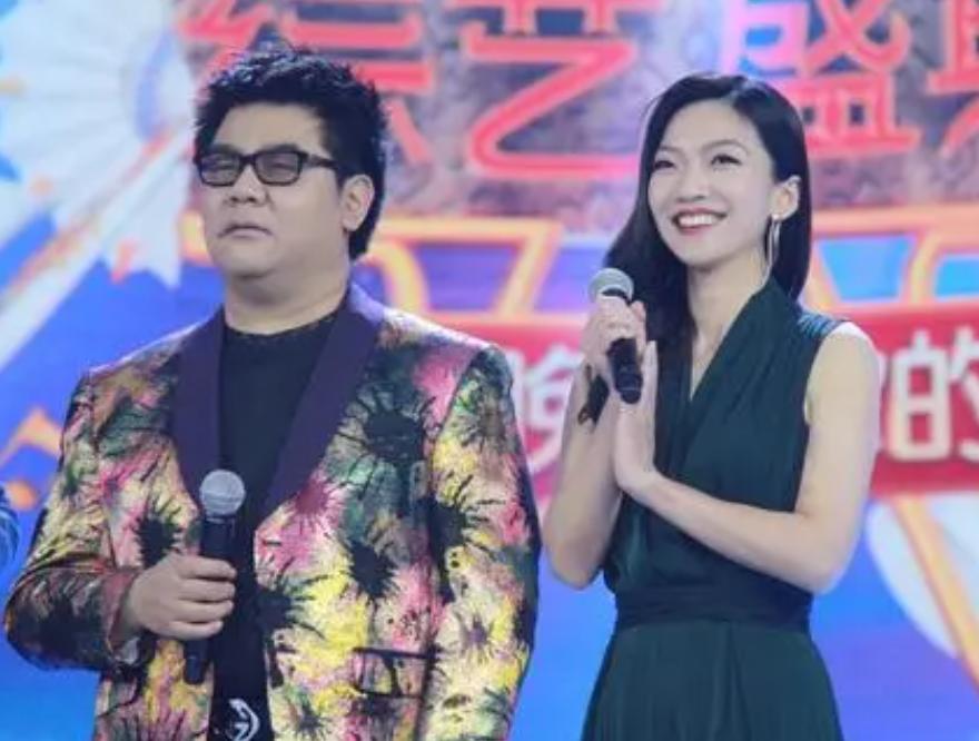 盲人歌手杨光最近的情况,盲人歌手杨光真的看不见吗