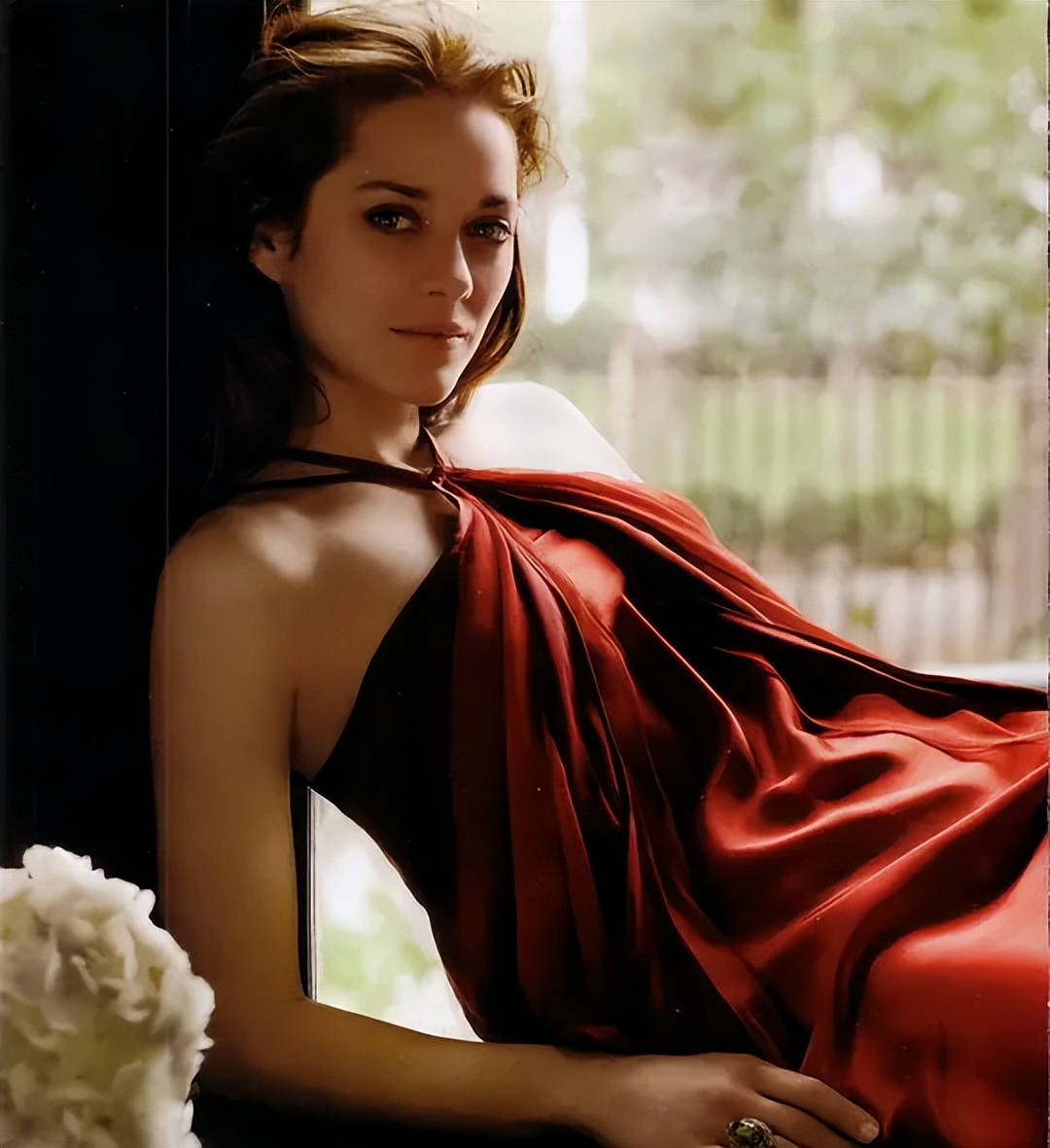 玛丽昂·歌迪亚：美丽且不失性感的她，推动了法国电影的发展