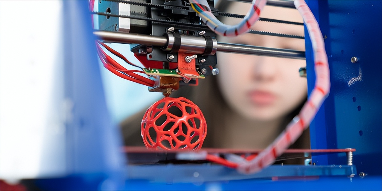 2022年，央视曝五代机生产线，用3D打印造战机，歼20能批量生产？