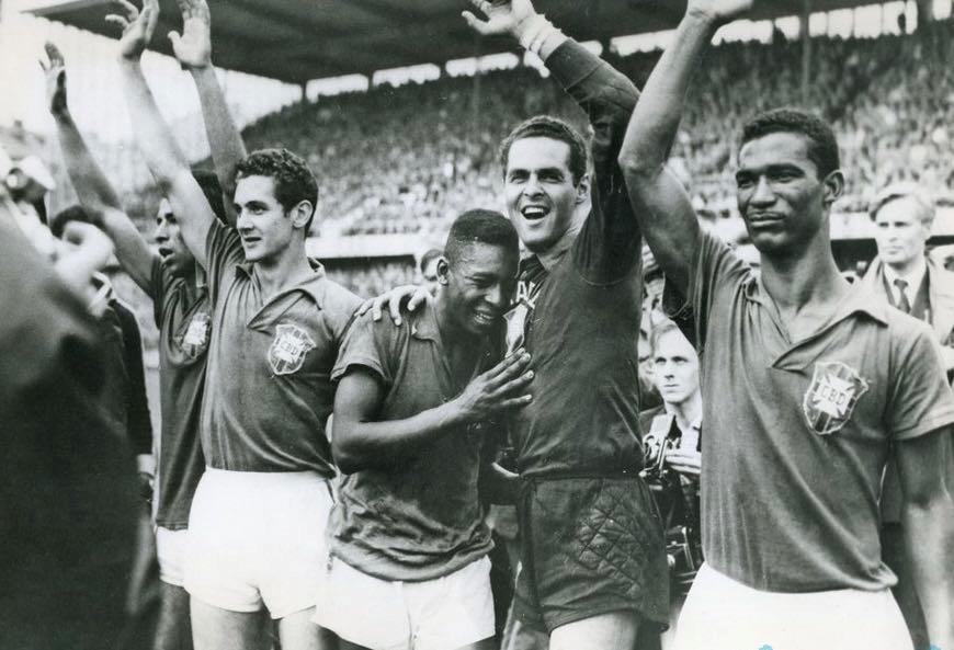 足球球王贝利的传奇之路,球王贝利的传奇足球之路