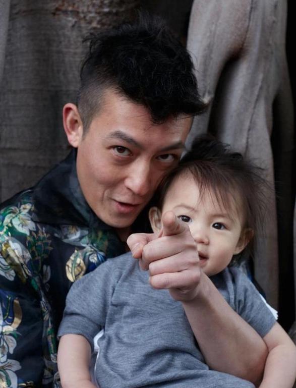 女儿爱爸爸的原因,女儿爱粘老爸是什么原因